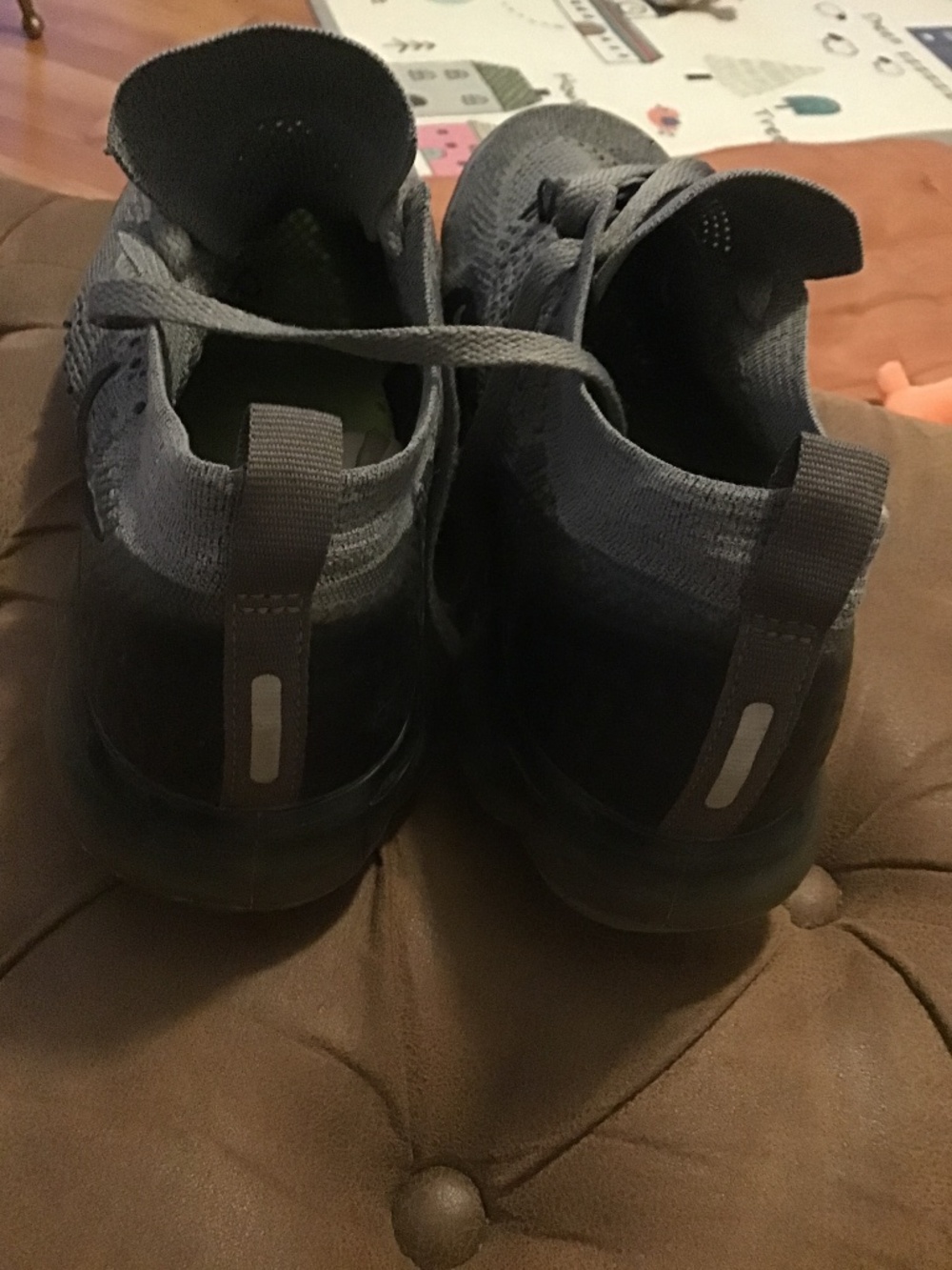 Nike - Picture 4 of 7